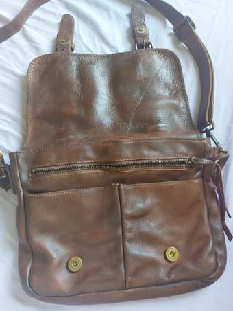 Leather messenger bag (Roots tribe) 2