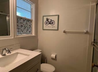 Small Office with Bed and Bath Option in Downtown Menlo Park 3
