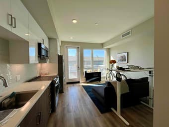 Luxury, furnished 1-bed apartment near Stanford Campus 1