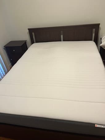 Free queen mattress 1