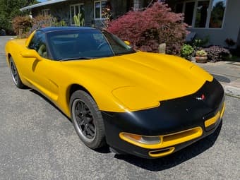 04 Chevrolet Corvette 2D coupe 2