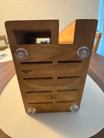 Selling a brand new Zwilling Knife Block (empty) 3