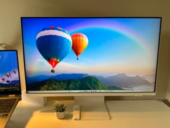 4K 32" Smart Monitor Samsung M80C with Streaming TV, Slimfit Camera 1