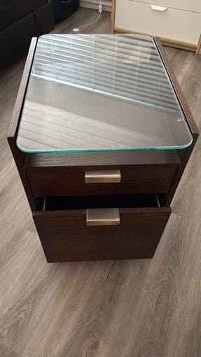 Stylish Office Desk with Matching Side Table – Excellent Condition! 3
