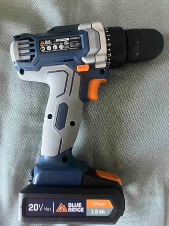 Power drill - near mint condition 1
