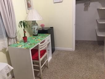 Very nice, fully furnished room available in a friendly Palo Alto home 1