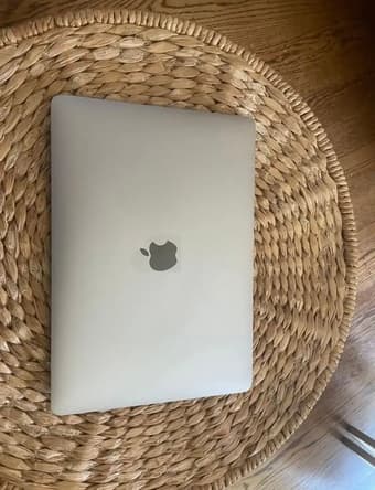 MacBook Air 13 inch 1