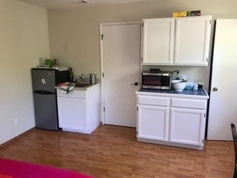 Furnished studio apartment on campus 2