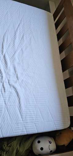 Lightly used gel memory foam full size mattress for sale 2