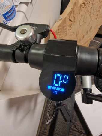 Gotrax XR Ultra (Kryptonite lock and helmet included) 3