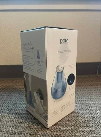 FOR SALE: NEVER USED Portable Humidifier w/ Auto Shutoff 1
