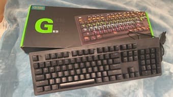 Almost new keyboard w/ USB cable for sale 1