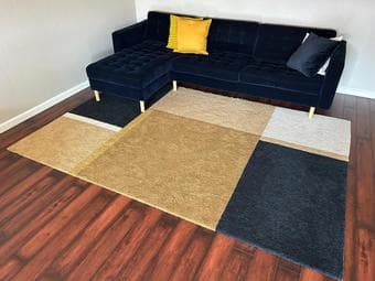 For Sale: Large rug – Clean & Comfortable 2