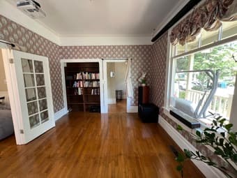 Room available in beautiful downtown palo alto house next to campus. 2