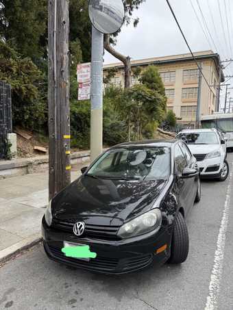 2013 Volkswagen Golf 1