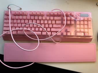 Razer blackwidow V3 gaming keyboard 1