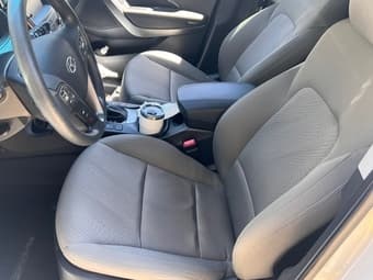 2018 Hyundai Santa fe 52k mile 3
