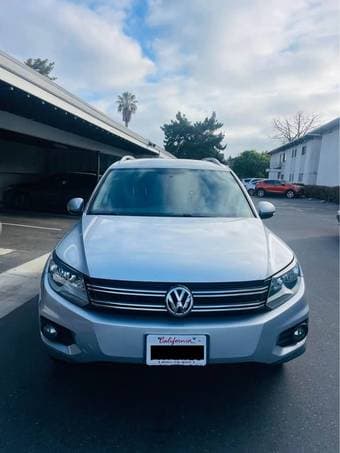 2012 VW Tiguan SE 3