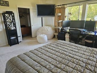 Private 1b/1b close to Stanford, Tesla 2