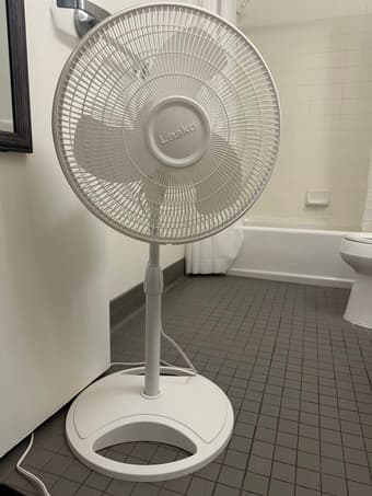 Move out items: Keurig, Mirrors, fan, desk lamp, shoe racks, vaccum.. 2