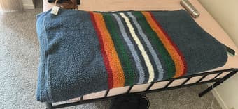 Queen size comforter 1