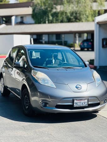 Nissan Leaf 2014 electric car 1