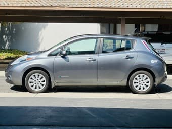 Nissan Leaf 2014 electric car 2