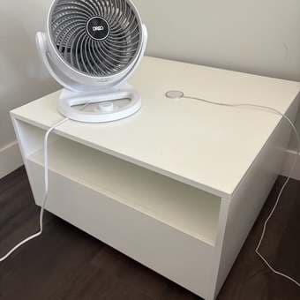 Coffee table w/ wheels 1