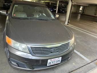 Moving Sale! Kia Optima 2009 in good condition 2