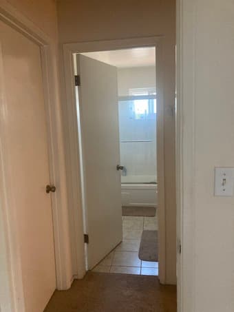 October - November Apartment Available in downtown Menlo Park - 1520 3