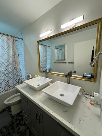 1 bedroom available in Lake Union, Seattle  -- 1650 3