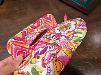 Vera Bradley cosmetics bag with mirror 3
