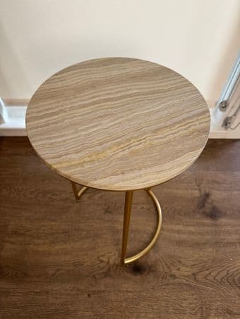 2 bedside tables 1