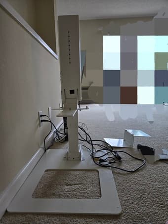 Uplift standing desk convertor 1