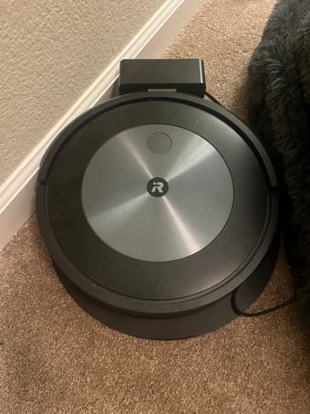 iRobot Vacuum (i7) 2