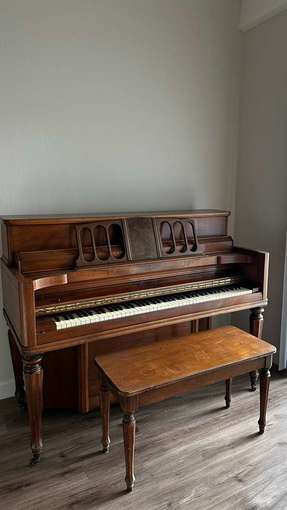 Vintage 90 Year-Old Kimball Console Piano(1930s) – Excellent Condition 2