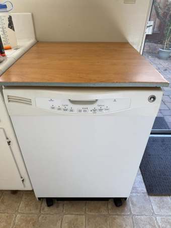 GE Portable Dishwasher 1