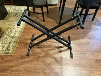 On Stage Stands: Heavy Duty Keyboard Stand "Lok" Model 1
