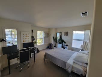 Large bedroom in a shared house 1
