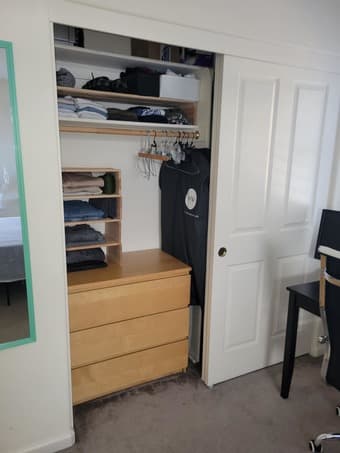 Large bedroom in a shared house 3