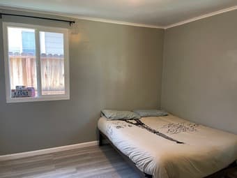 Room available in 2 bedrm house in Menlo Pk(20 min bike from campus) 2
