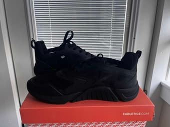 Black mesh sneakers W9.5 2