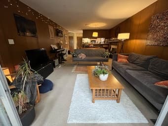 1 room, 1-2 people in adorable 6BR/3BA house on Stanford Golf Course 1