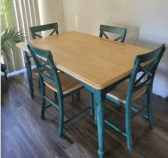 Beautiful, sturdy dining table + 4 matching chairs - great condition 1