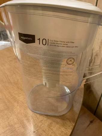 Water Filter Pitcher (Amazon Basics) 1