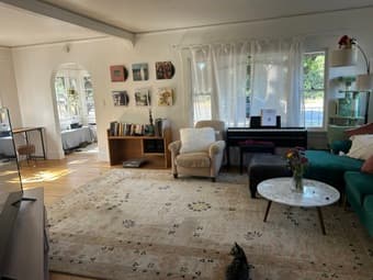 Sublet available 1 bedroom (December 8-Jan 18) 2