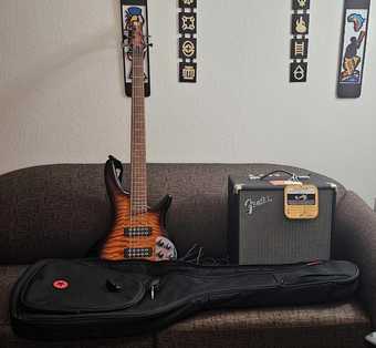 Full 5-String Bass Guitar Setup - Ready to Plug and Play! 1