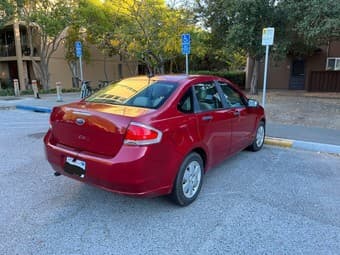 2011 Ford Focus - manual transmission 2