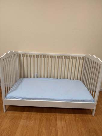 IKEA crib + bed frame + mattress + guard rail + waterproof sheet + she 2