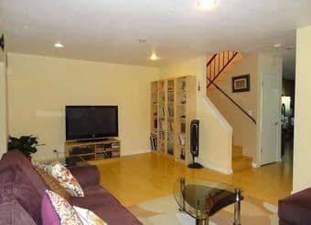 Private Room available for rent in 3b2.5ba Sunnyvale townhouse 3